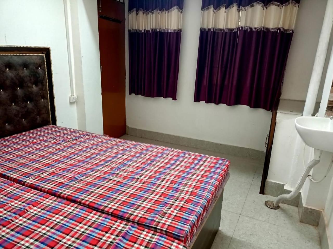 Chinta Haran Rest House Deoghar Rom bilde